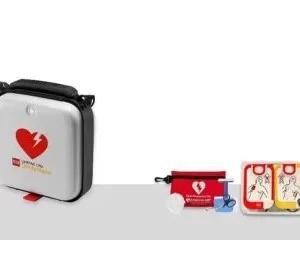LIFEPAK CR2 PLUS AED with voice guidance and Wi-Fi for quick, lifesaving response.